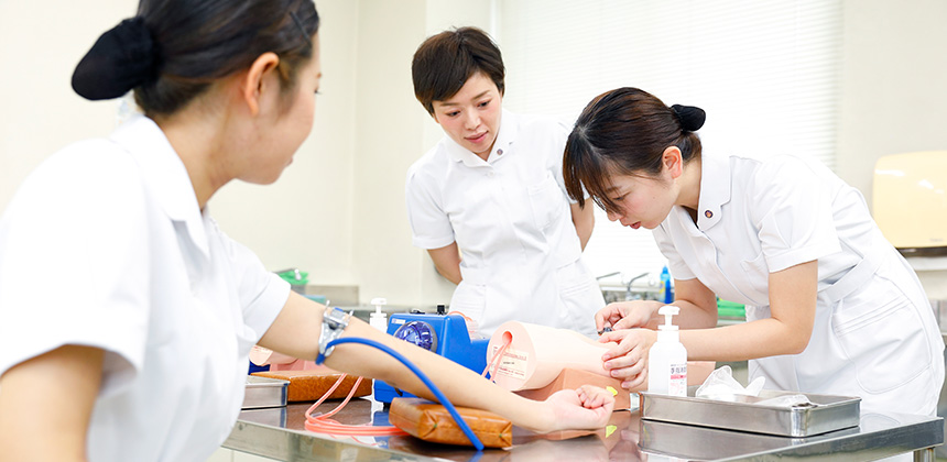 学外での臨地実習では多くの施設を体験